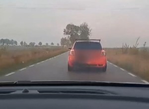To był pościg jak z filmu: Kierowca fiata staranował policjanta [WIDEO]