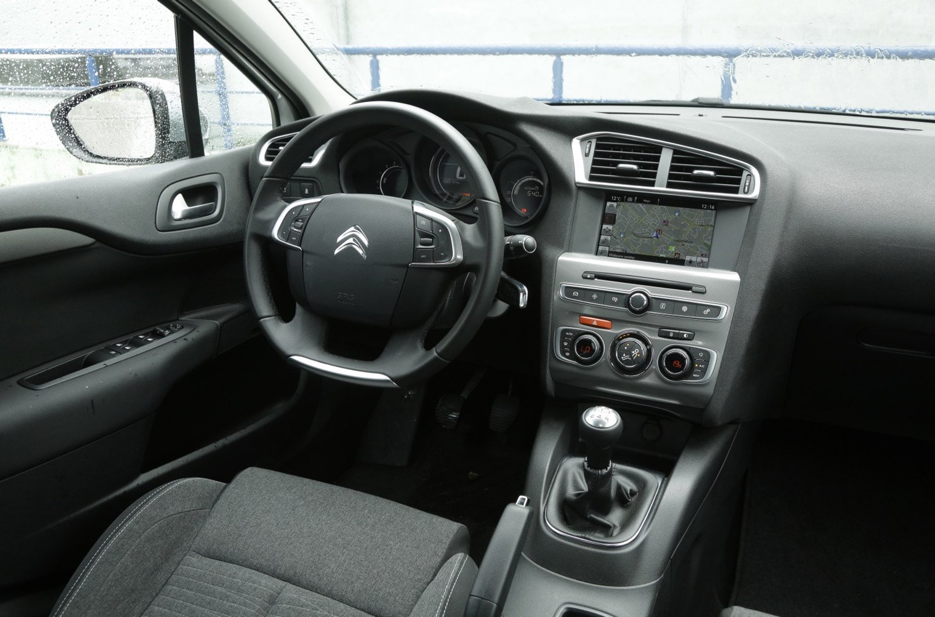 Porównanie - Citroen C4 kontra Peugeot 308 - osiągi, spalanie, dane techniczne