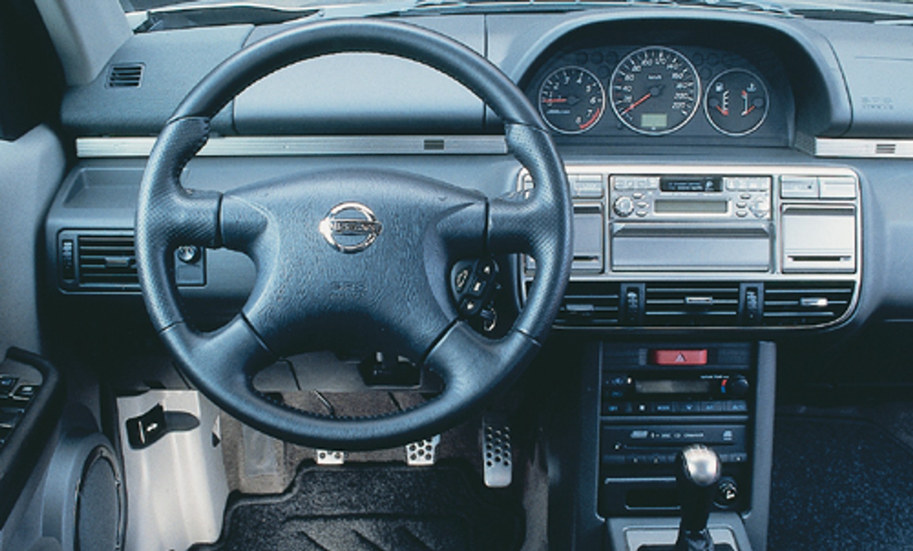 Jeep Cherokee, Nissan X-Trail, Honda CR-V i Toyota RAV4 - Konkurencyjne SUV-y z silnikami benzynowymi