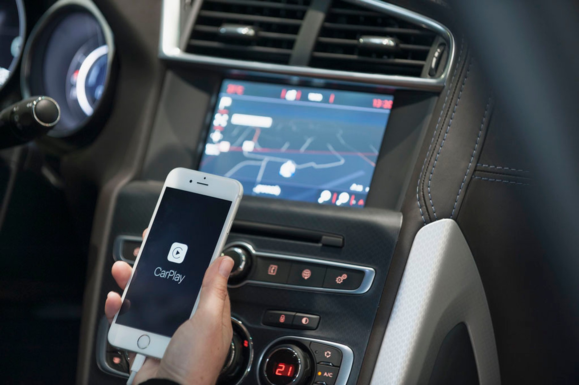 Nowy DS 4 i DS 4 Crossback – znamy ceny