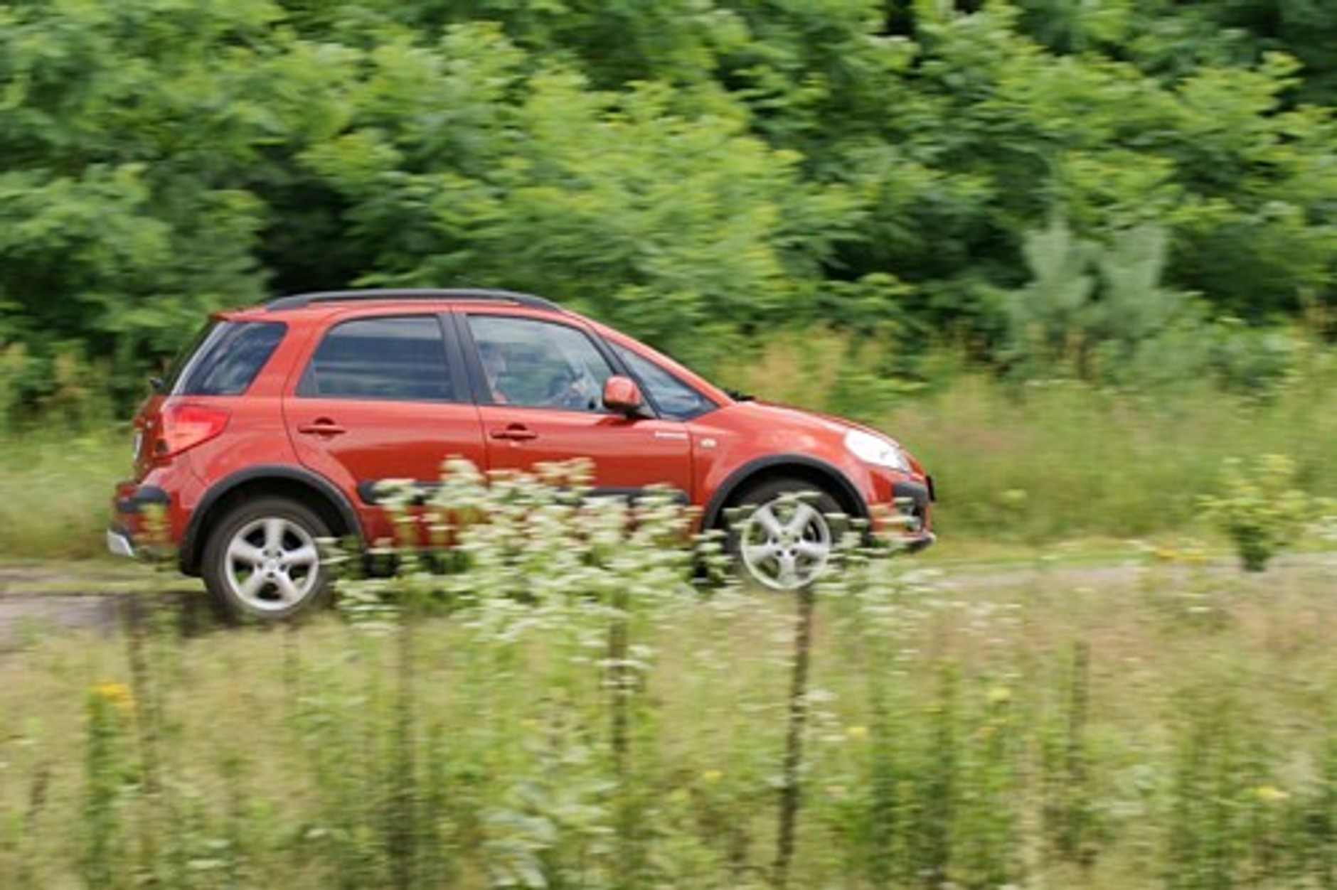 Suzuki SX4 1.6 4WD - Mały, ciasny ale własny