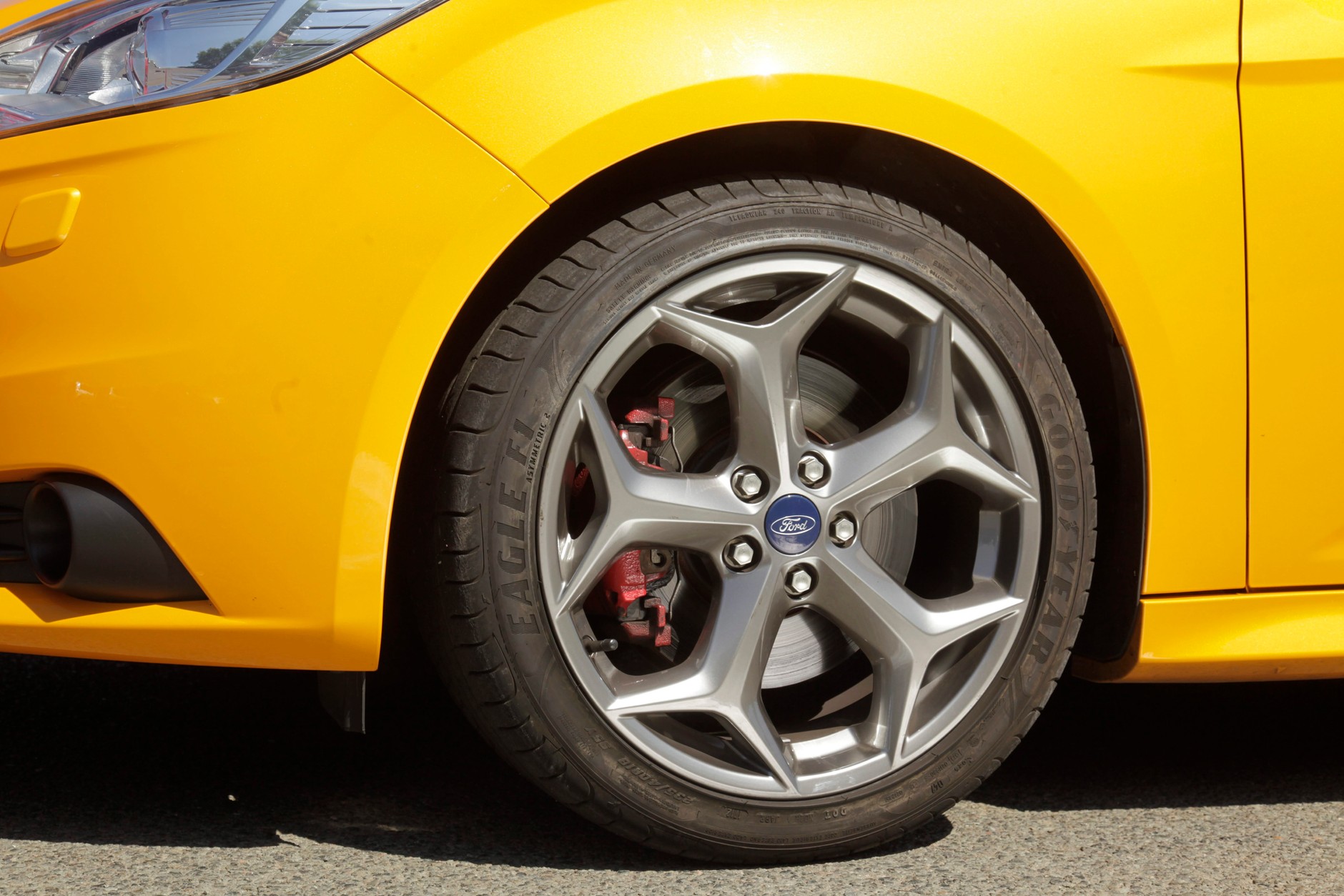 Porównanie: BMW 125i, Ford Focus ST, Mercedes A 250 Sport i VW Golf GTI