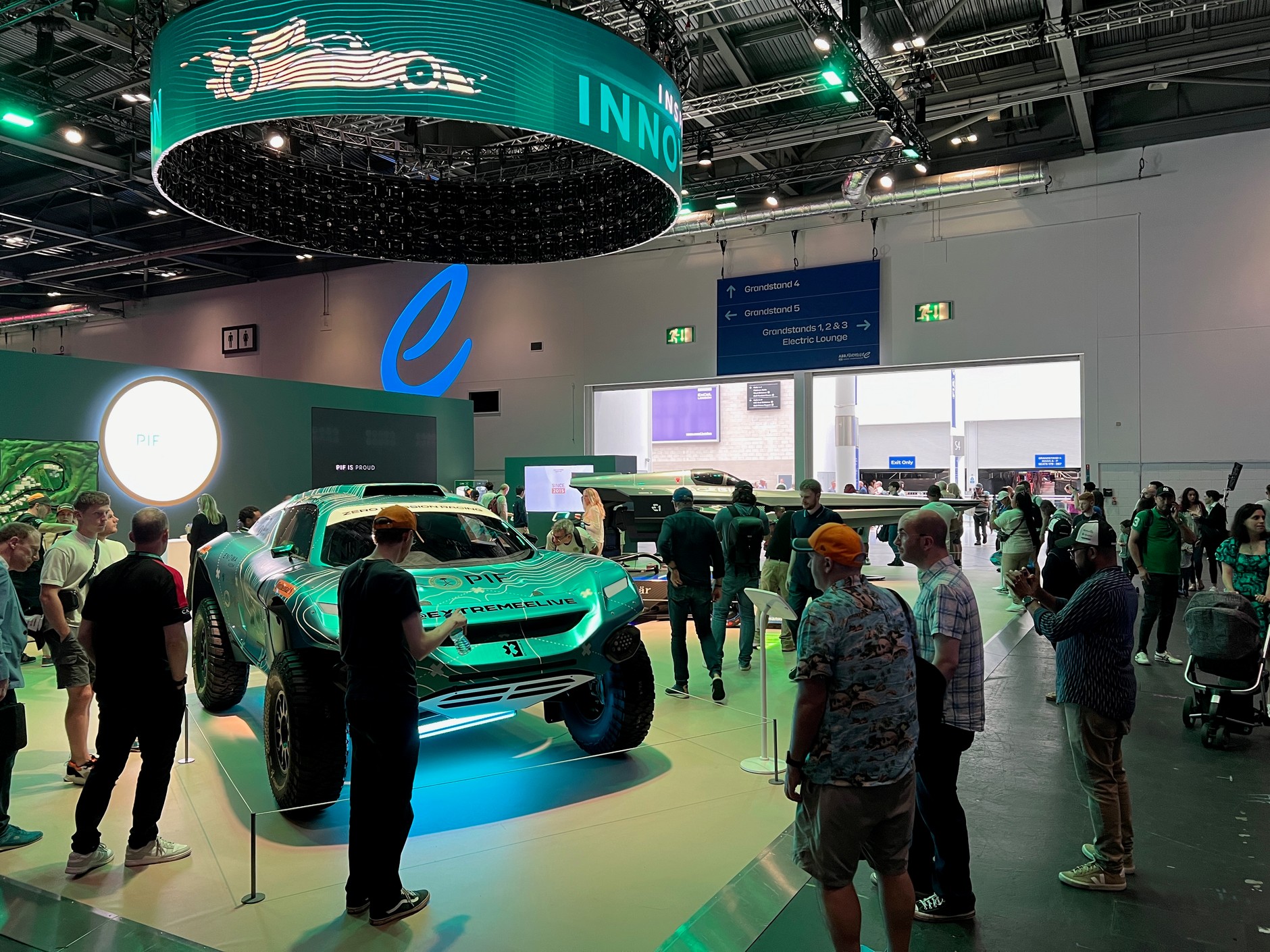 Wyścigi Formuły E na torze ExCel w Londynie