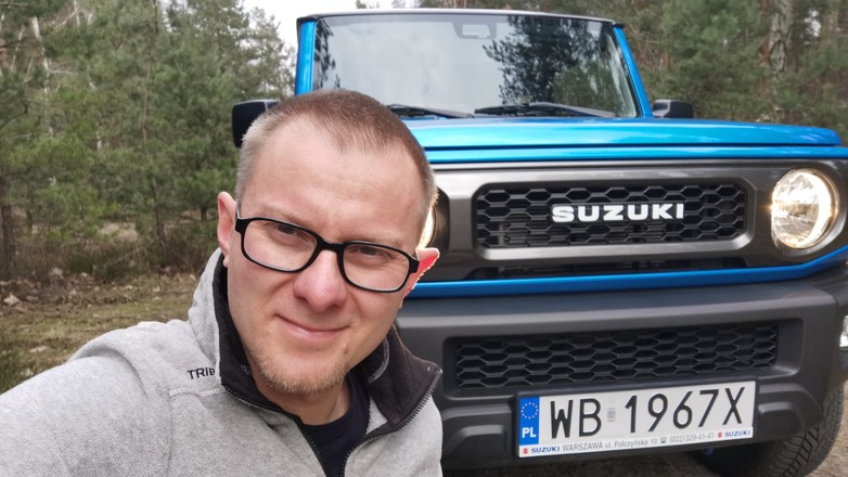 Suzuki Jimny formalnie jest ciężarówką. Małą, ale ciężarówką