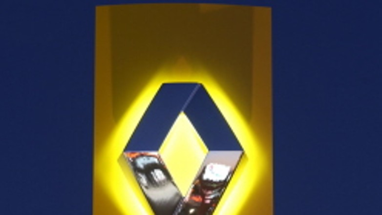 Renault: od 2012 roku w wyposażeniu satelitarne odbiorniki radiowe