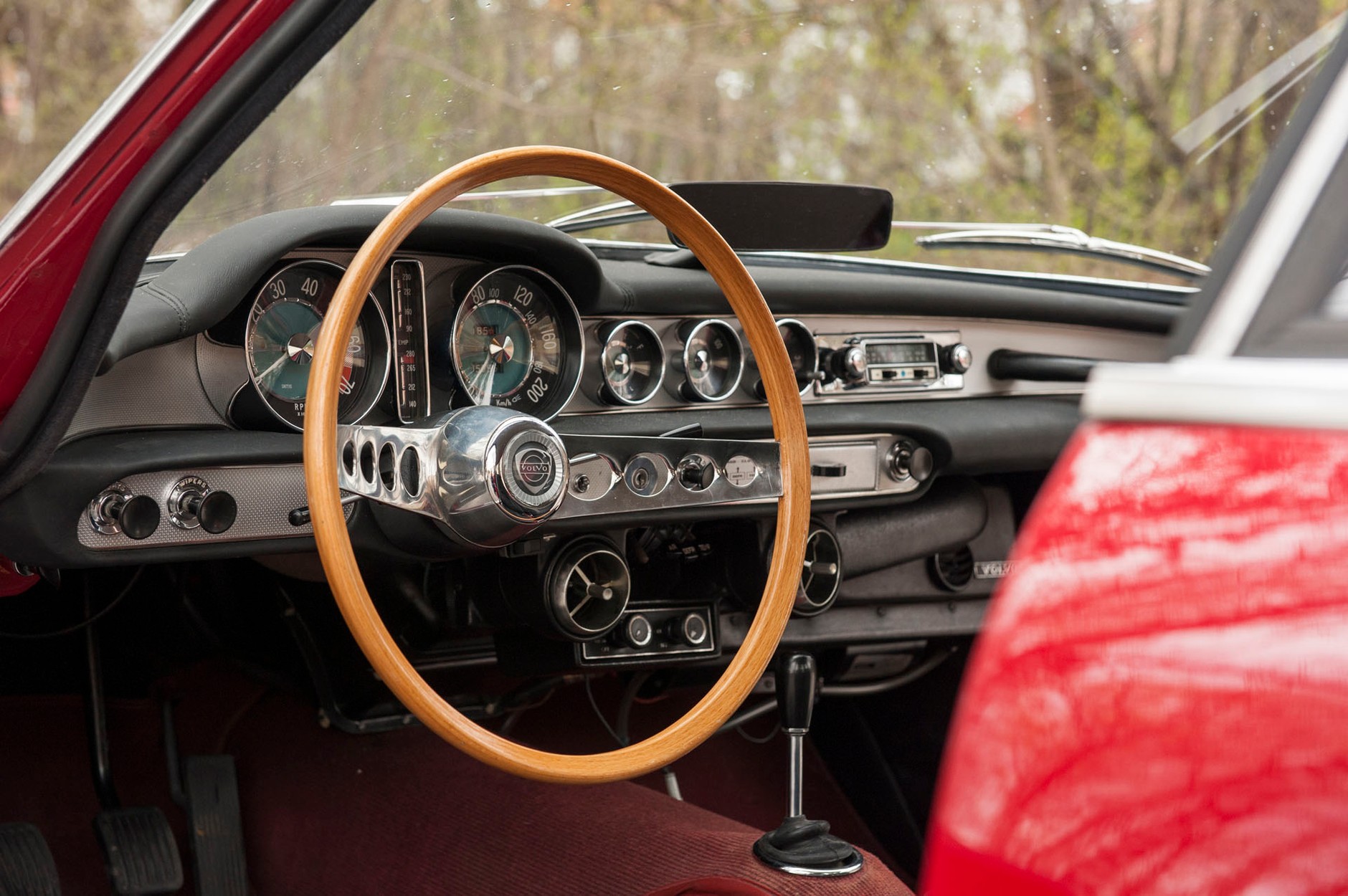 Volvo 1800 S - służbowe coupé Świętego