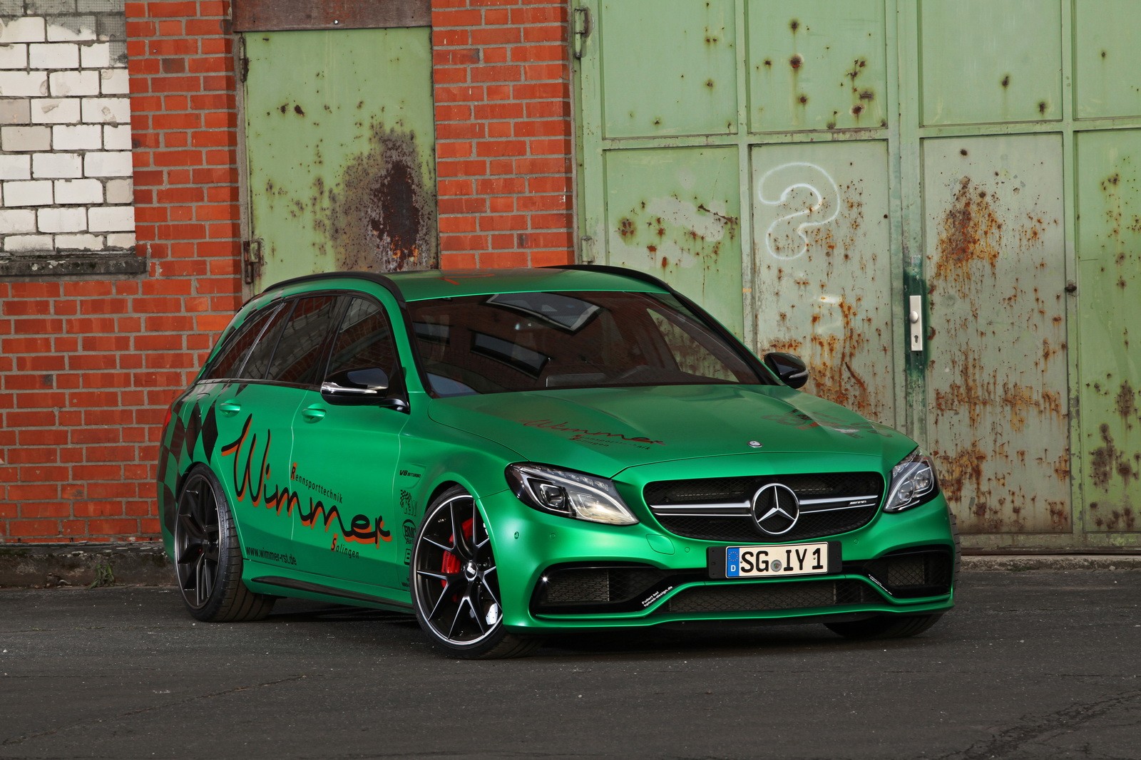 Wimmer AMG C 63S mocniejszy od Ferrari F12tdf