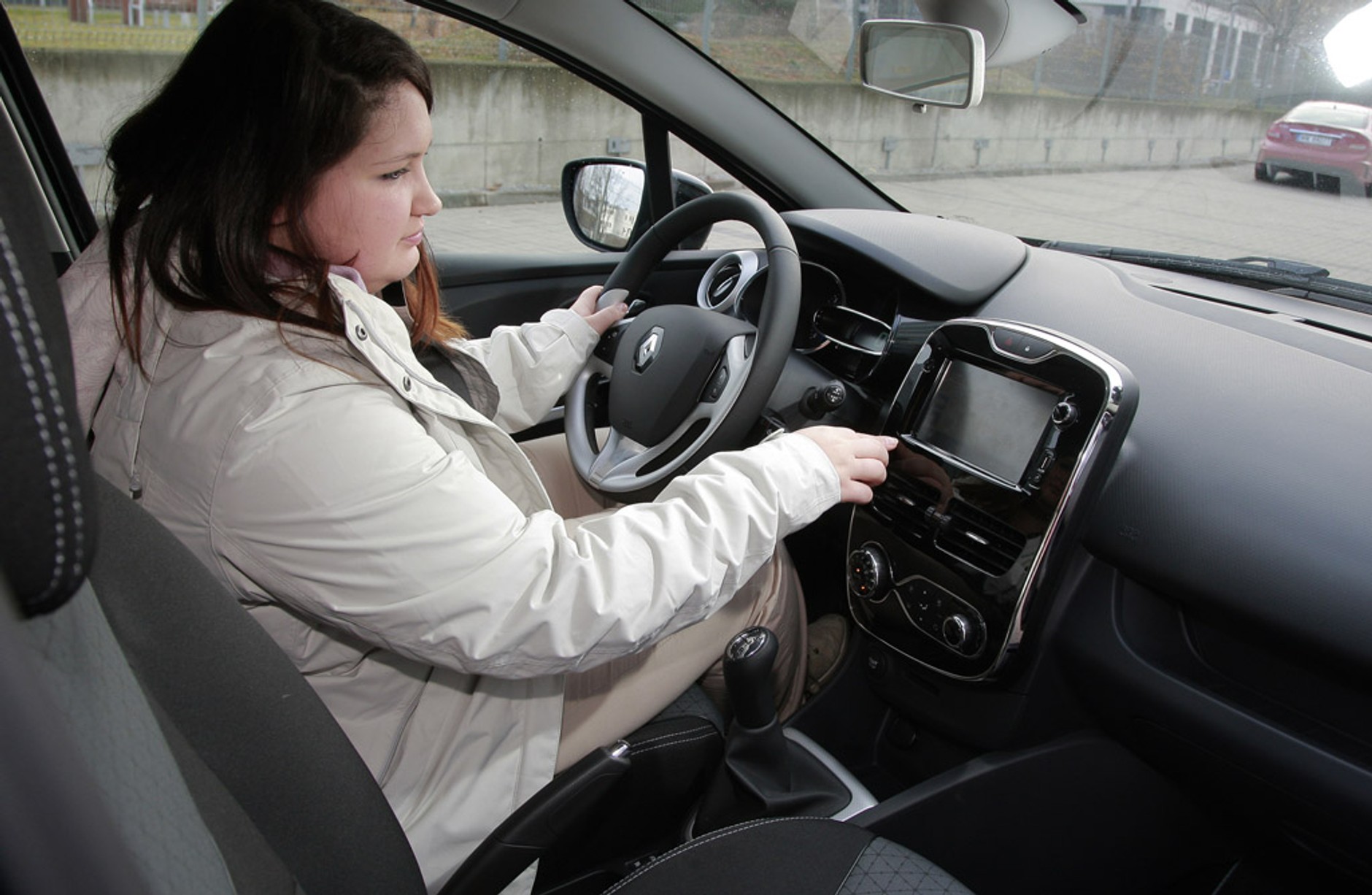Auto Świat Test Team: czytelnicy testują Peugeota 208 i Renault Clio