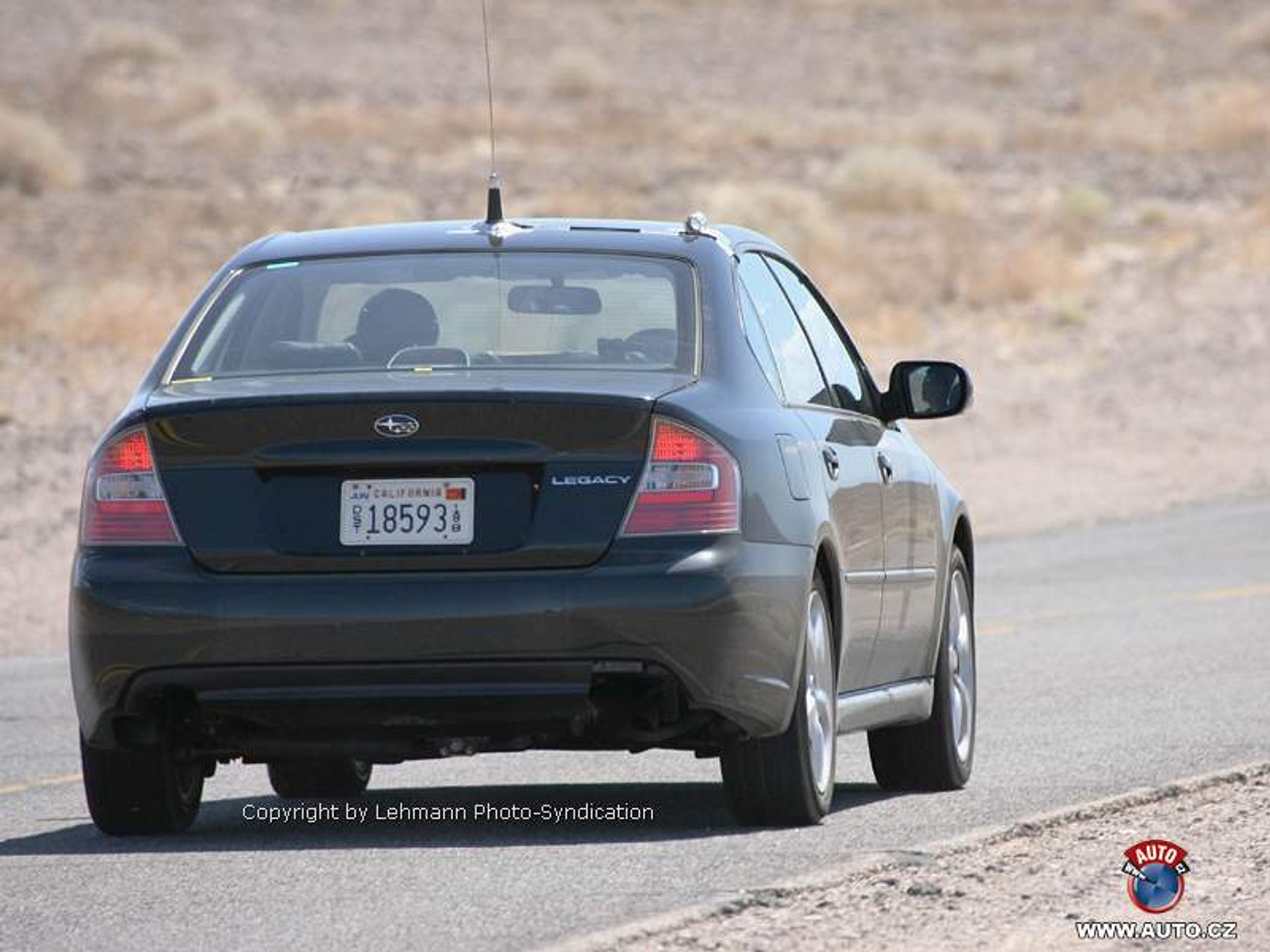 Zdjęcia szpiegowskie: Subaru Turbo w Dolinie Śmierci