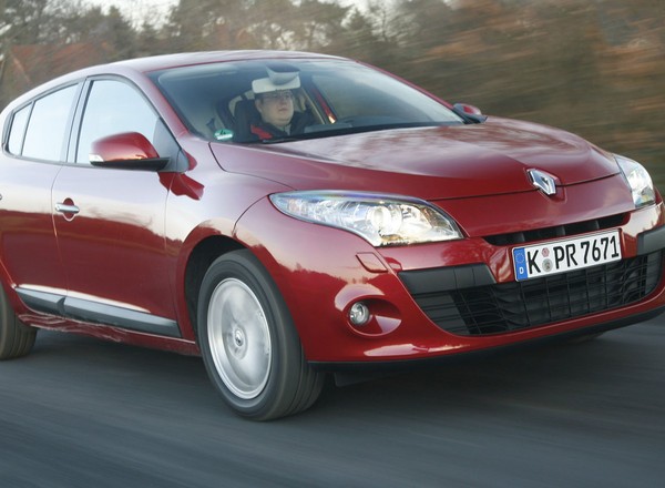 Udane kompaktowe hatchbacki za 15-25 tys. zł - z tych modeli będziesz zadowolony!