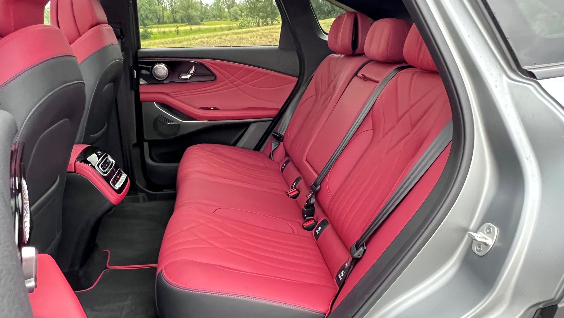 Omoda 9 Super Hybrid