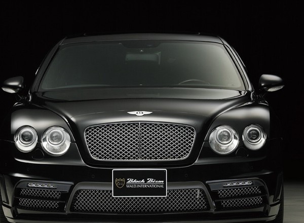 Bentley Continental Flying Spur po japońsku