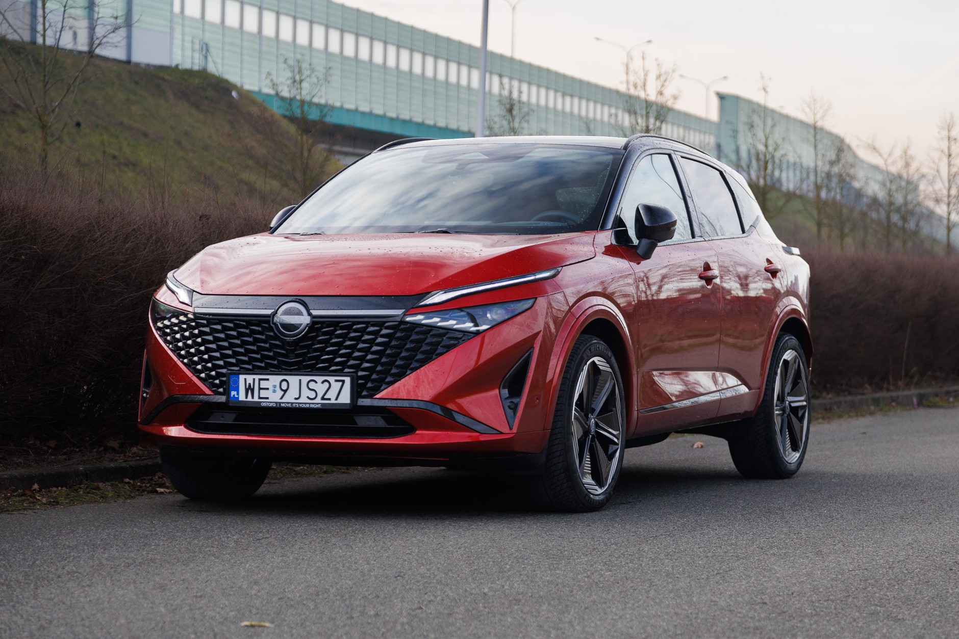Nissan Qashqai po liftingu w 2025 r. dostał odważniejszy przód