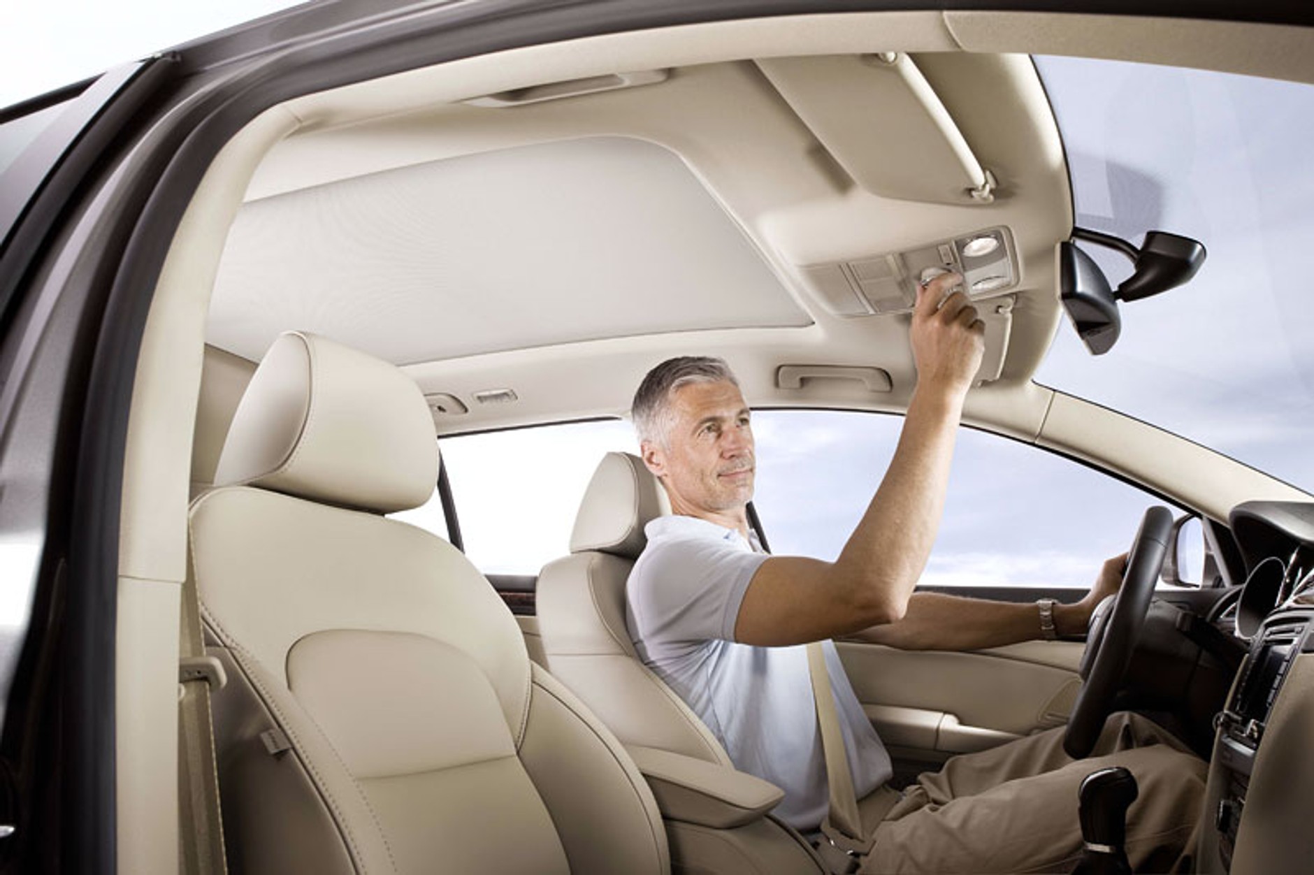 Skoda Superb Combi lepsza i tańsza od Passata