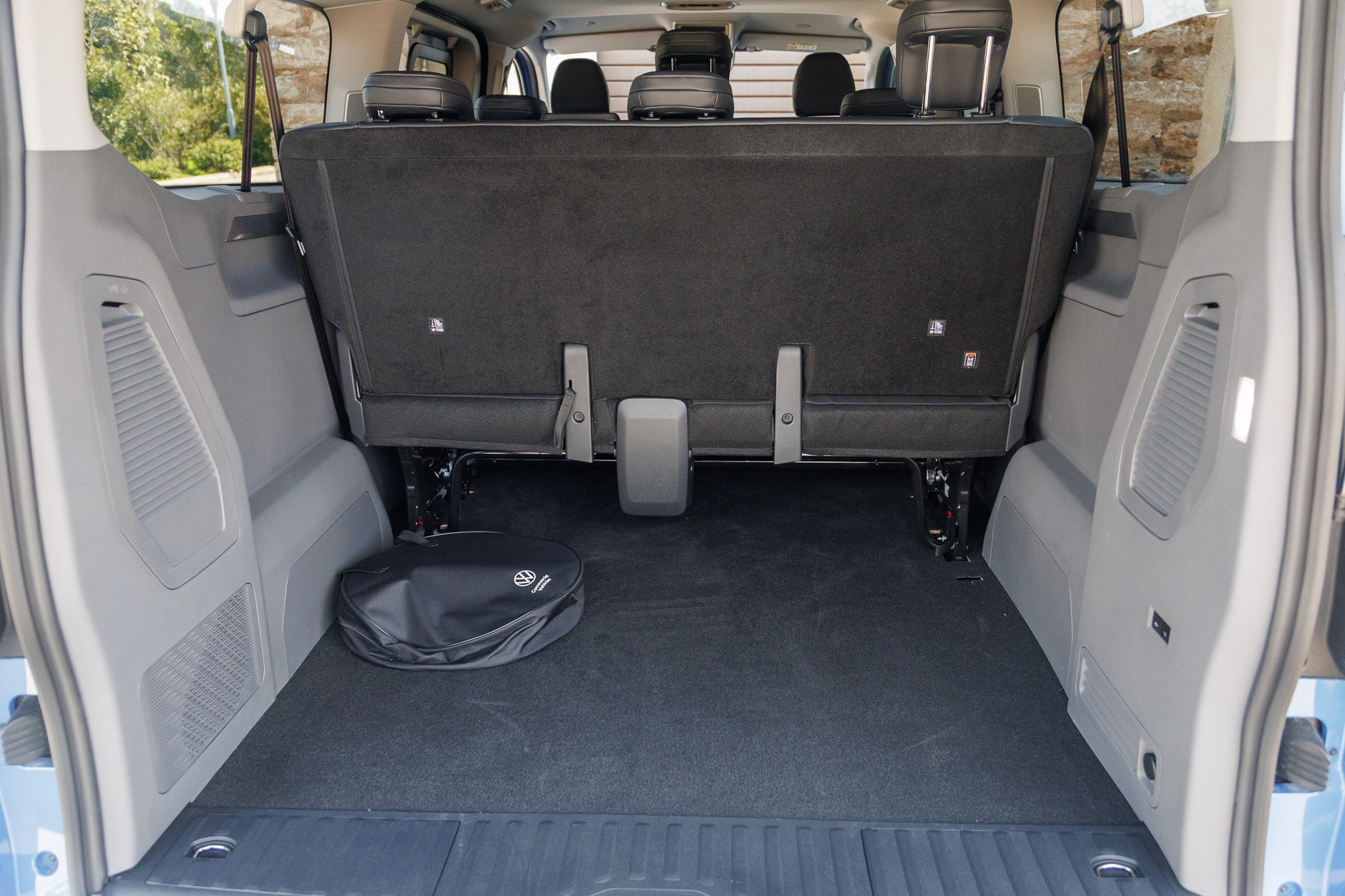 Volkswagen Caravelle T7 EV