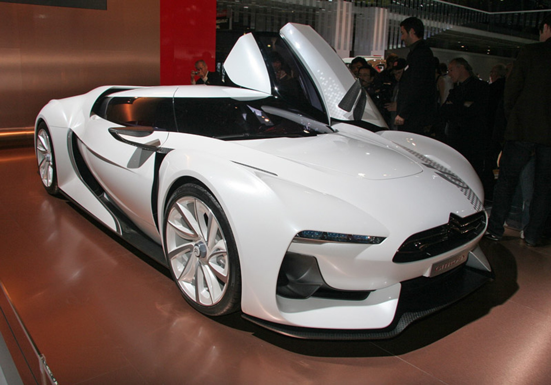 Terminy salonów samochodowych w 2009 roku