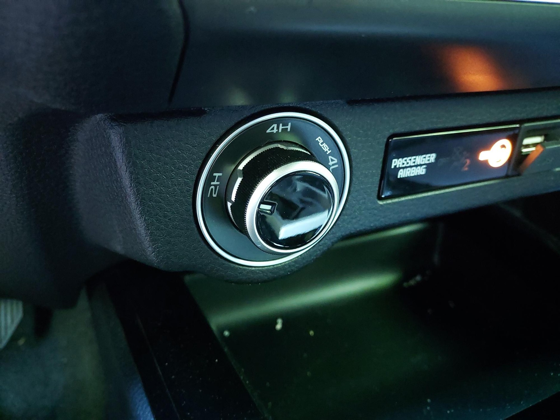 Isuzu D-Max 2023, lifting