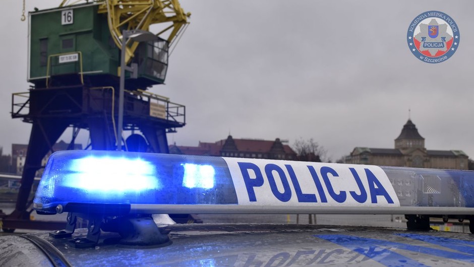 Obraz pochodzący z serwisu https://szczecin.policja.gov.pl/szm/dzialania-policji/aktualnosci/64243,Kierowca-pod-wplywem-narkotykow-z-sadowym-zakazem-zatrzymany-w-centrum-Szczecina.html