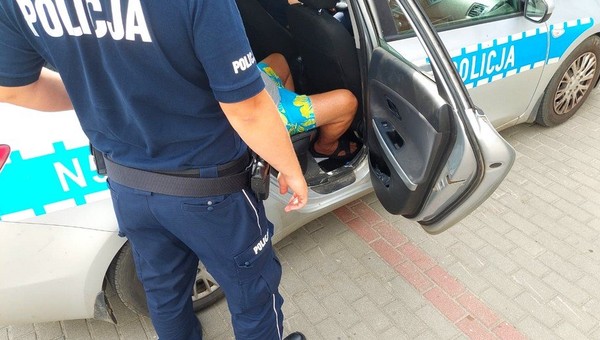 Był tak pijany, że nie trafił w bramki na autostradzie. 57-letni kierowca ciężarówki nie mógł nawet dmuchać