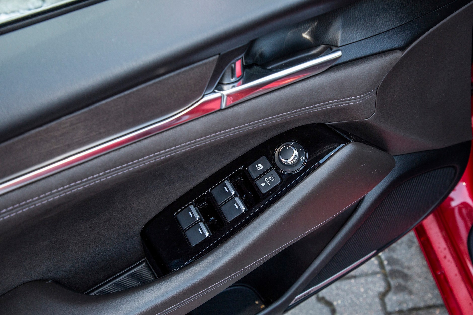 Mazda 6 kombi 2.2 SkyActiv-D 4x4