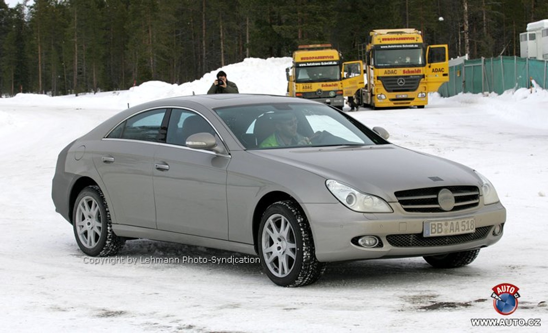 Zdjęcia szpiegowskie:  Mercedes-Benz CLS FL