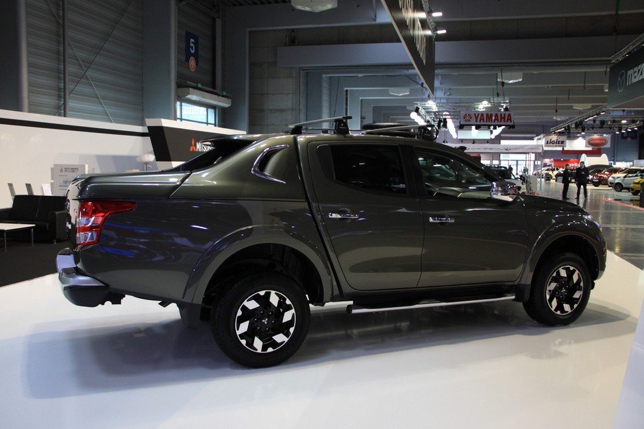 Mitsubishi L200 (Poznań 2015)