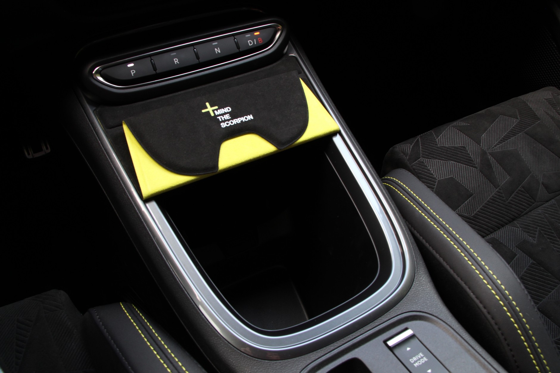 Abarth 600e Scorpionissima