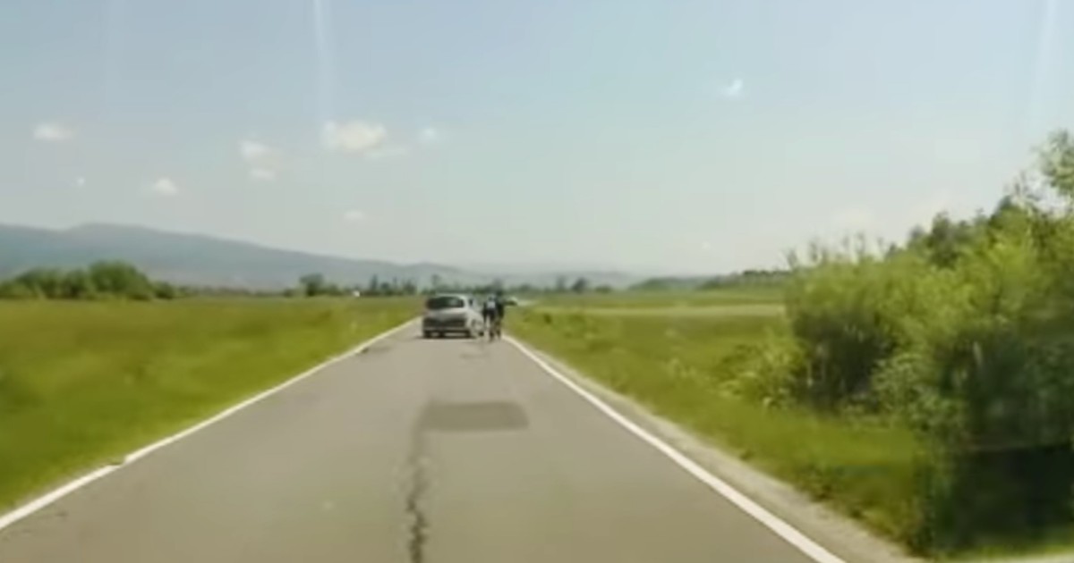 Kadr z filmu zamieszczony w sieci przez poszkodowanych