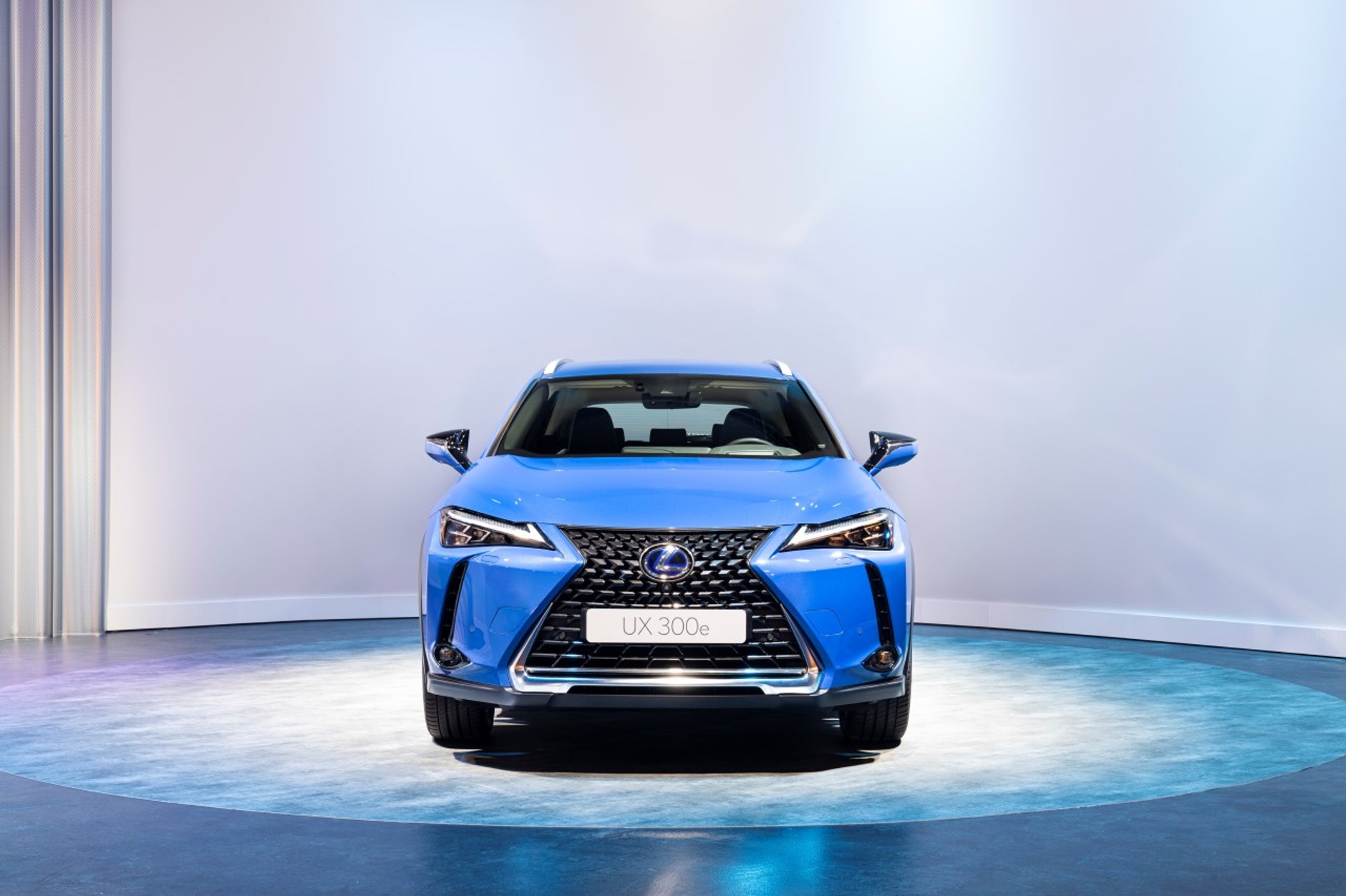 Elektryczny Lexus UX 300E