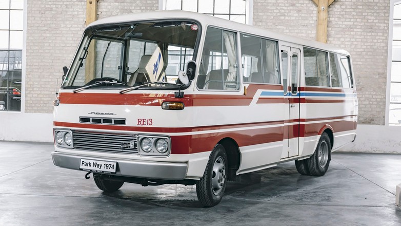 Mazda Parkway 26 - jedyny autobus z wanklem