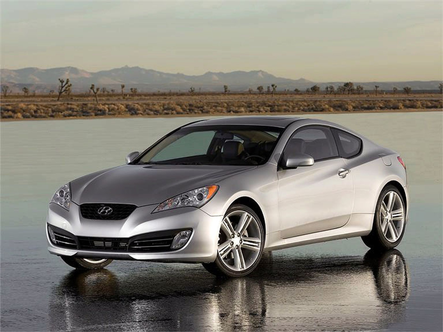 Hyundai Genesis Coupé: pierwsze zdjęcia