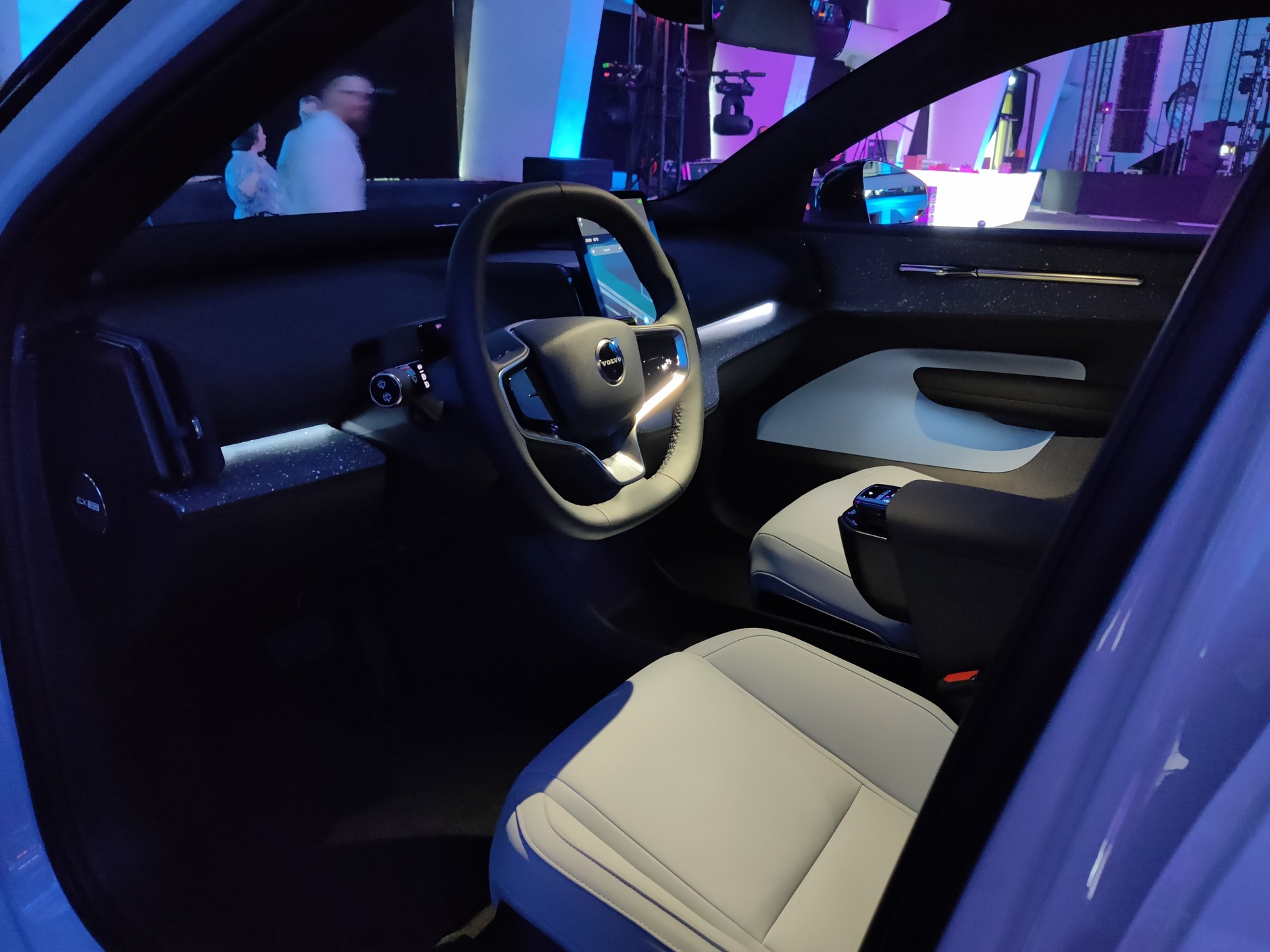 Volvo EX30