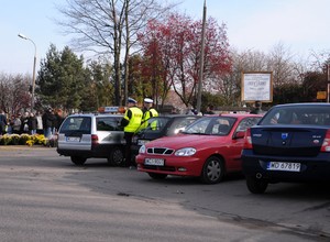 Wyjazdy w okresie Święta zmarłych: Bądź mądry przed szkodą