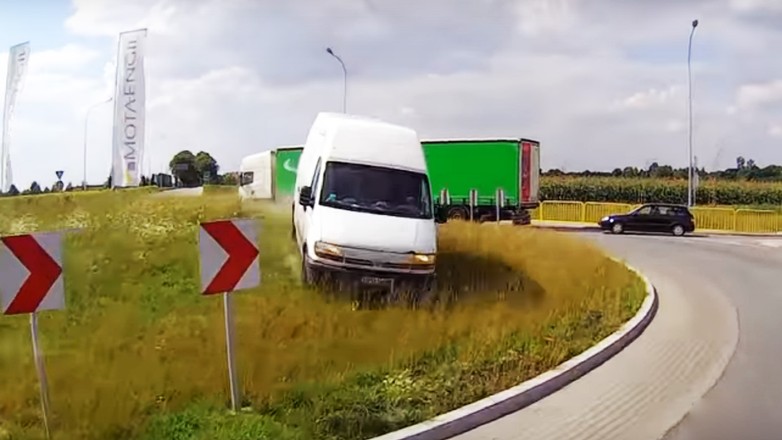 I tak przejadę – czyli dlaczego na rondach powinny być barierki