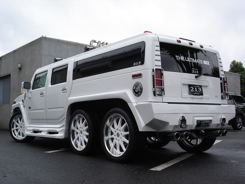 Ultimate Six Hummer H2 z Japonii dla bogatych