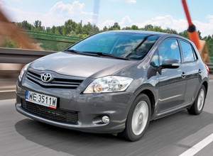 Toyota Auris I (2007-14) – uwaga: spora podatność podwozia na korozję