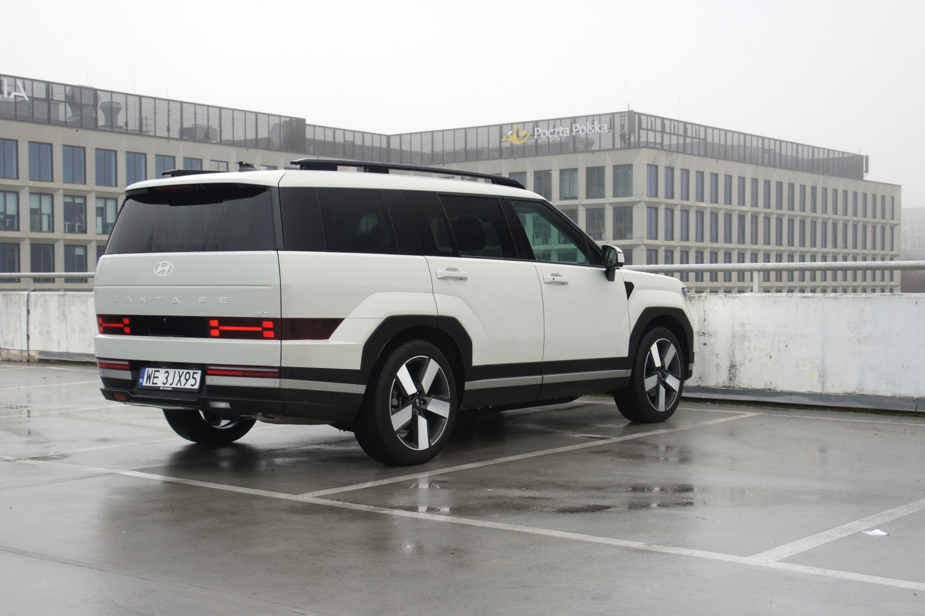 Hyundai Santa Fe Hybrid