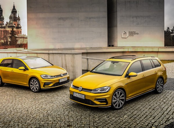 Odnowiony Volkswagen Golf w polskich salonach