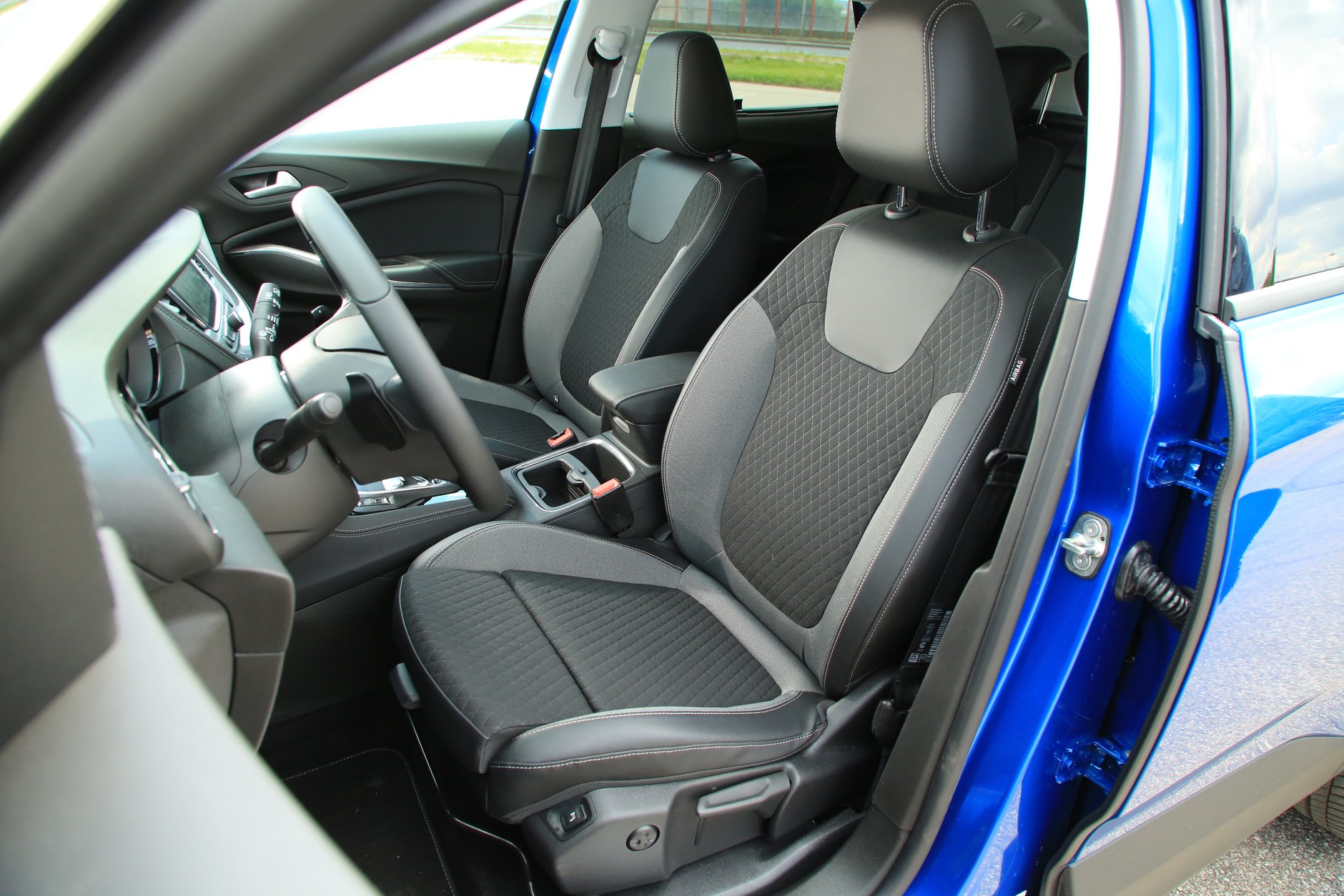 Opel Grandland X Hybrid4