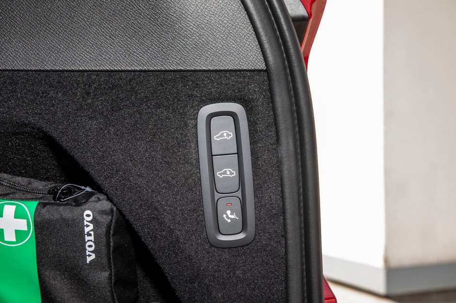 Volvo XC90 B5