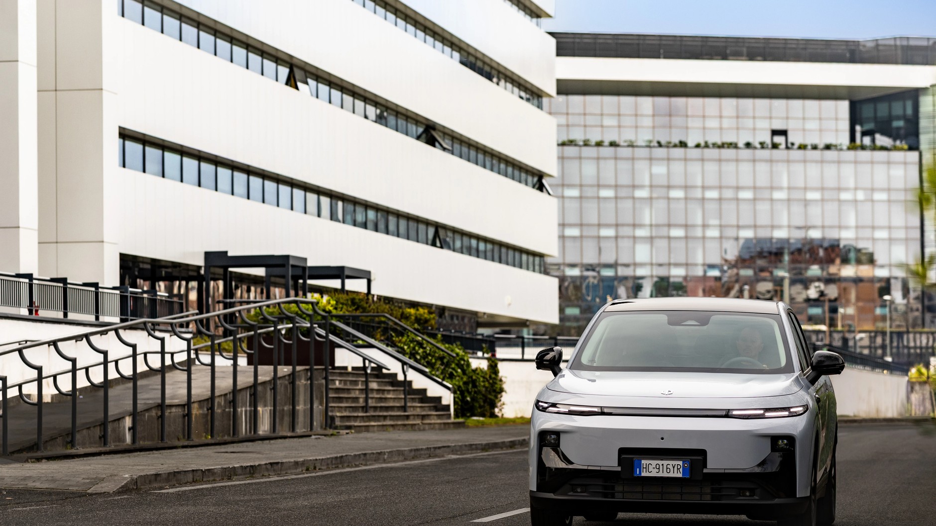 Leapmotor B10 Hybrid EV