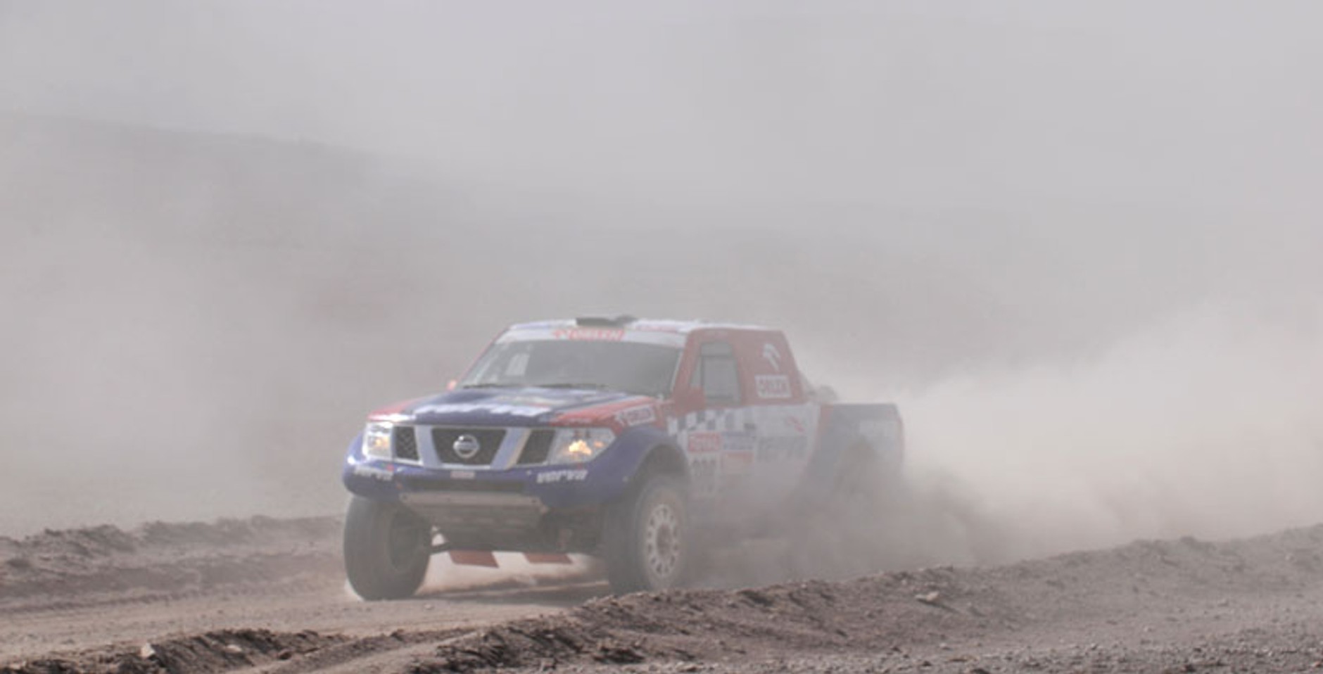 Rajd Dakar 2010: Przygoński atakuje, Hołowczyc awansuje (6. etap na żywo, wyniki, foto)