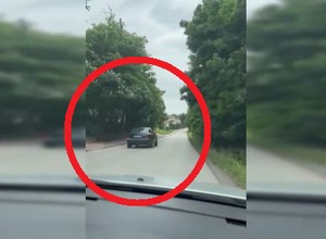 Pijany wsiadł do samochodu swojego szefa. I wtedy się zaczęło [WIDEO]