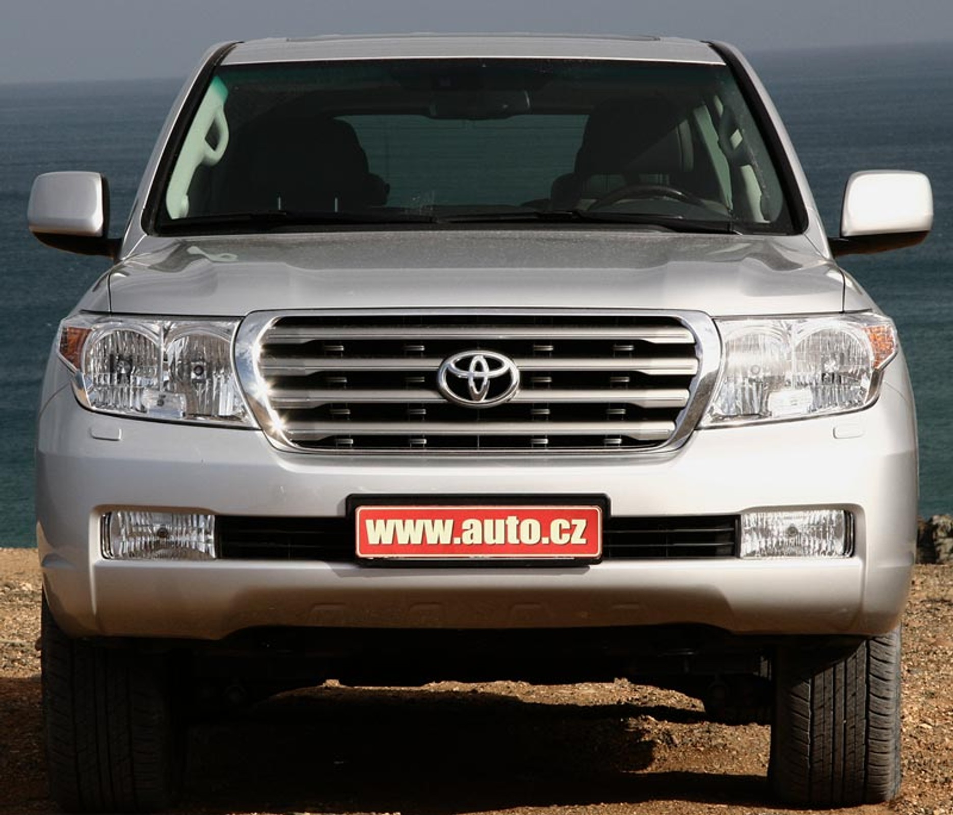 Toyota Land Cruiser V8: pierwsze wrażenia