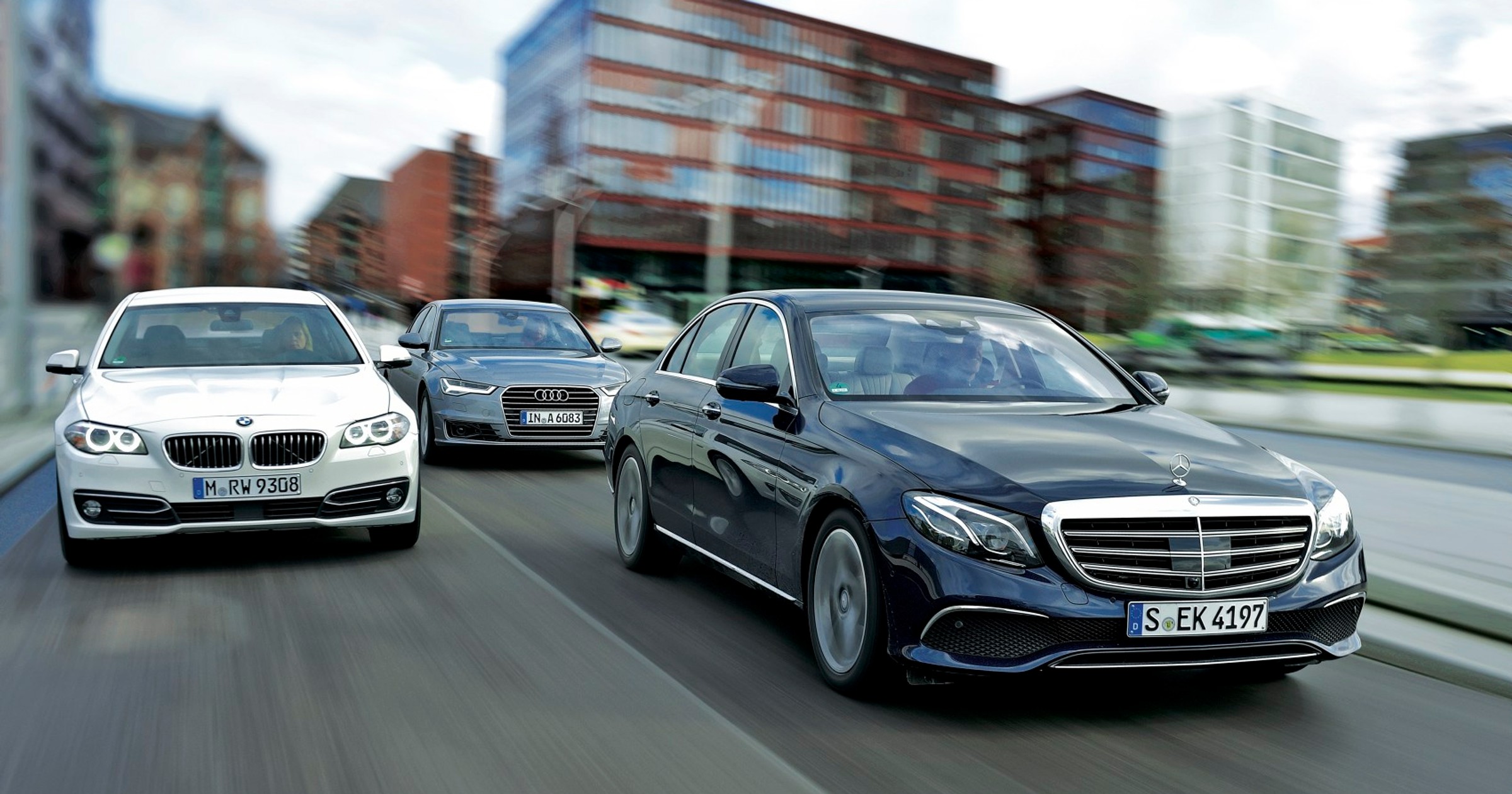 Mercedes wyhamował konkurencję - porównanie nowej klasy E z Audi A6 i BMW serii 5