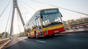 Tajemniczy autobus na ulicach Warszawy. Sprawdzą go pasażerowie