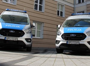 Specjalne radiowozy na kryzysowe sytuacje - nowe auta dla policji