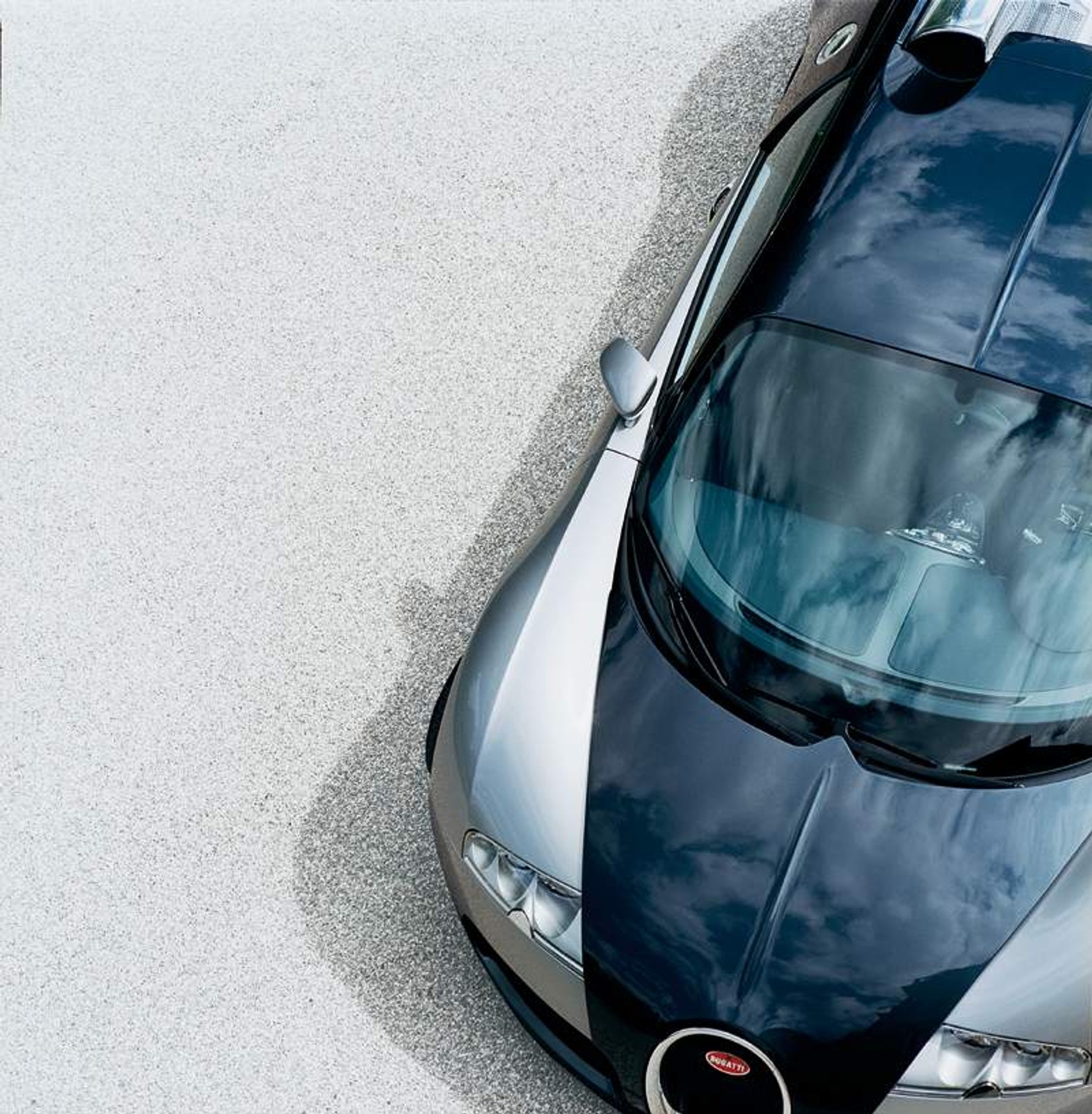 Bugatti wyprodukuje więcej egzemplarzy modelu Veyron (fot. + tapety)