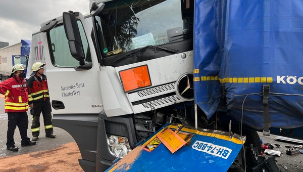Na niemieckiej autostradzie zderzyło się aż 6 ciężarówek. Wszystko przez nieuwagę jednego z kierowców
