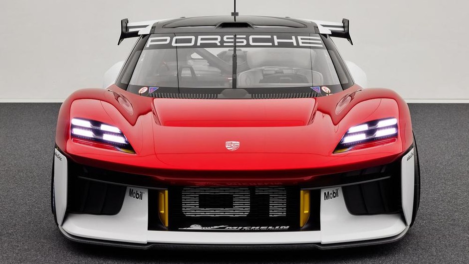 Porsche Mission R (2021)